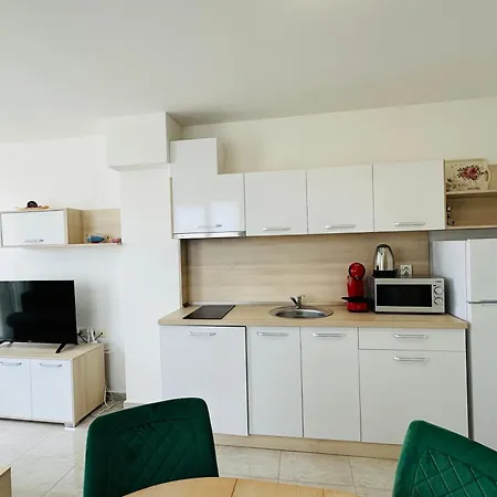 Apartment Horizon 10 'в' *